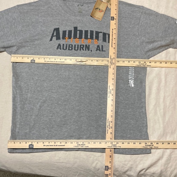 P2 by Pro Player Gray Auburn Tigers Embroidered T-Shirt - Picture 2 of 8